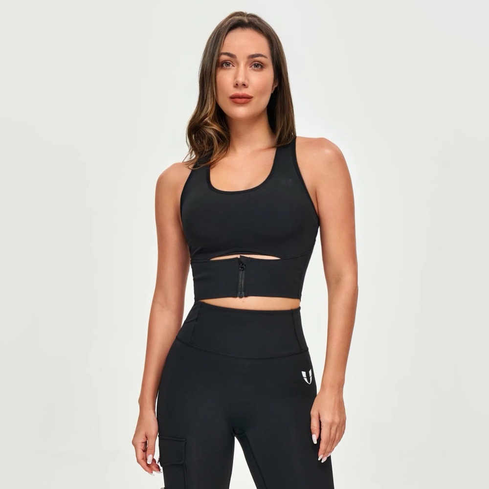FIRM ABS Scoop Neck Sports Bra